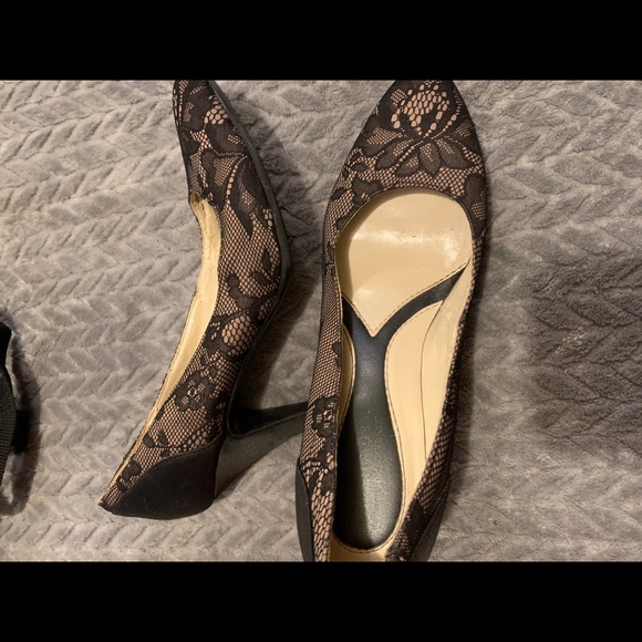 Heels - Picture 2 of 2